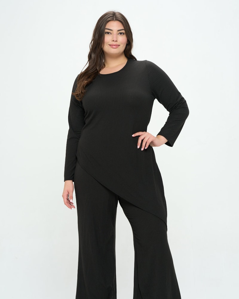 Front of a model wearing a plus size Asymmetrical Rib Loungewear Set in Black by L I V D. | dia_product_style_image_id:241687